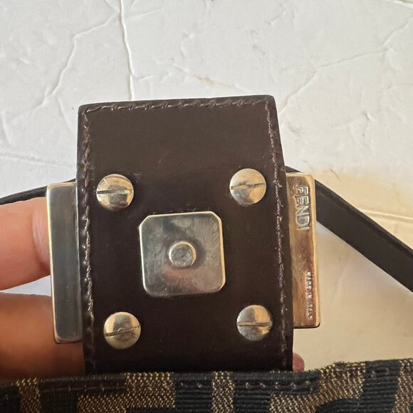 VINTAGE FENDI ZUCCA BAGUETTE CANVAS SHOULDER BAG - Picture 6 of 11